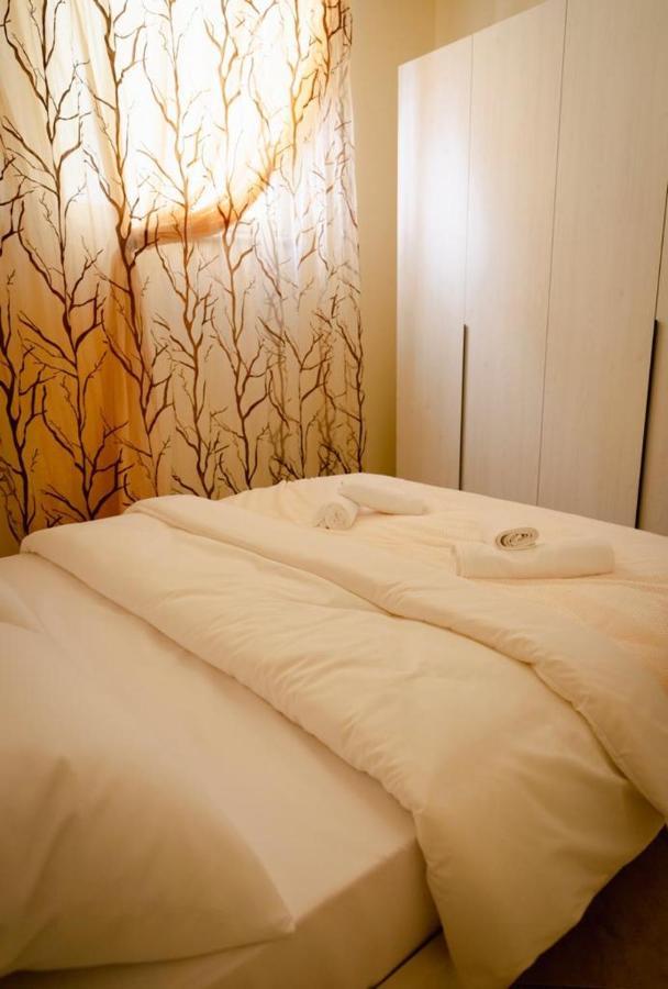 טיראנה Villa Apartments S&F City Centre מראה חיצוני תמונה
