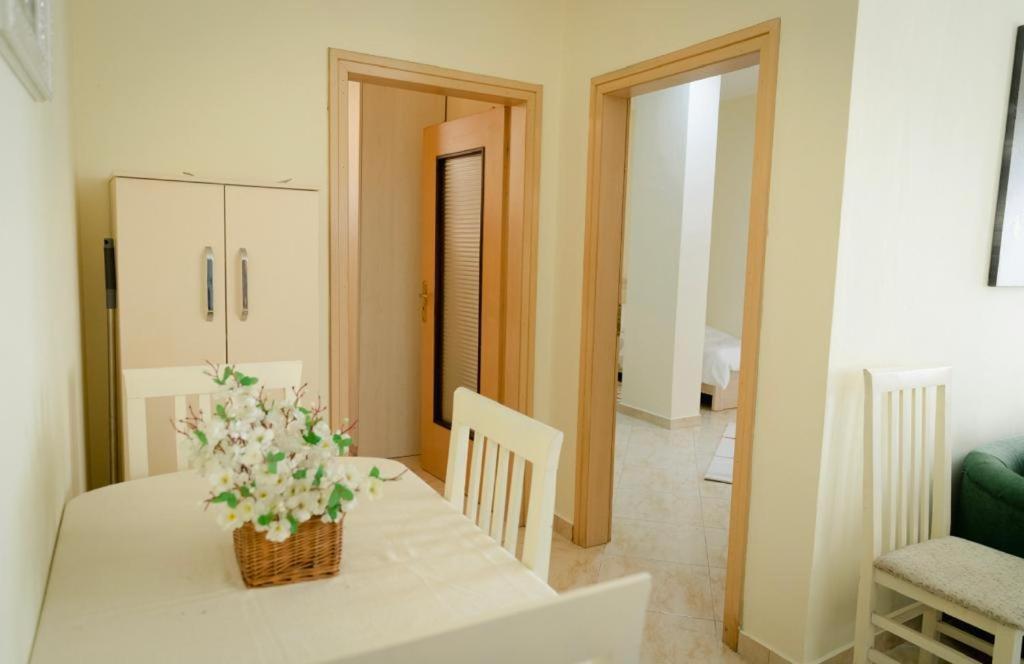 טיראנה Villa Apartments S&F City Centre מראה חיצוני תמונה